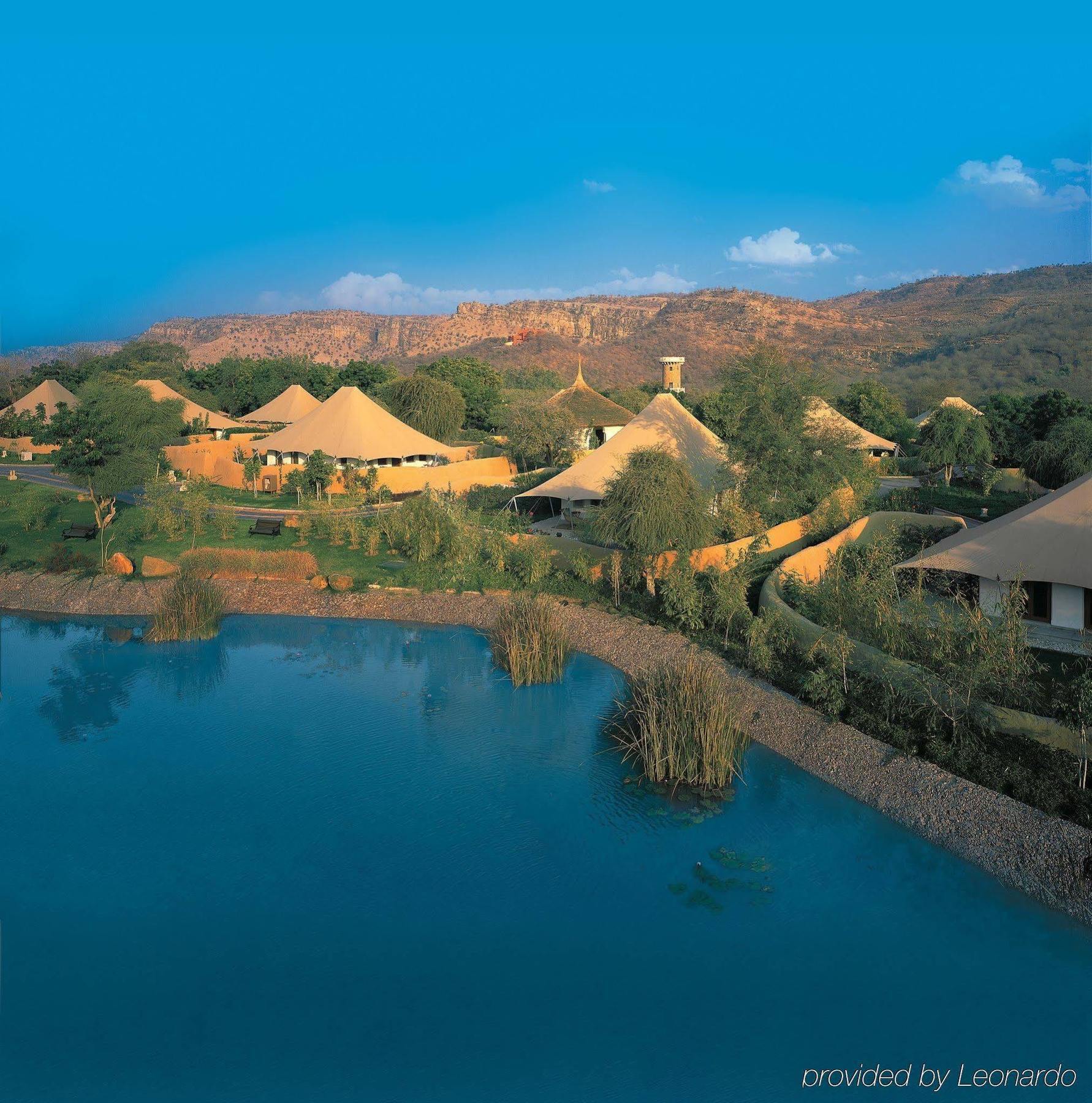 The Oberoi Vanyavilas Wildlife Resort, Ranthambhore Савай Мадхопур Екстериор снимка